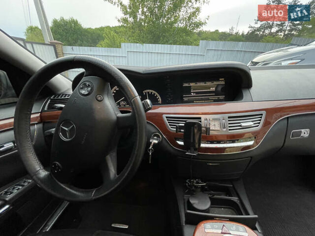 Мерседес С Клас 2008 у Києві на Automoto.ua Сірий Мерседес С Клас, об'ємом двигуна 3.5 л та пробігом 330 тис. км за 10000 $, фото 5 на Automoto.ua