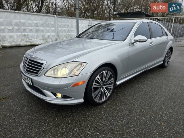 Серый Мерседес С Класс, объемом двигателя 5.5 л и пробегом 260 тыс. км за 10800 $, фото 38 на Automoto.ua