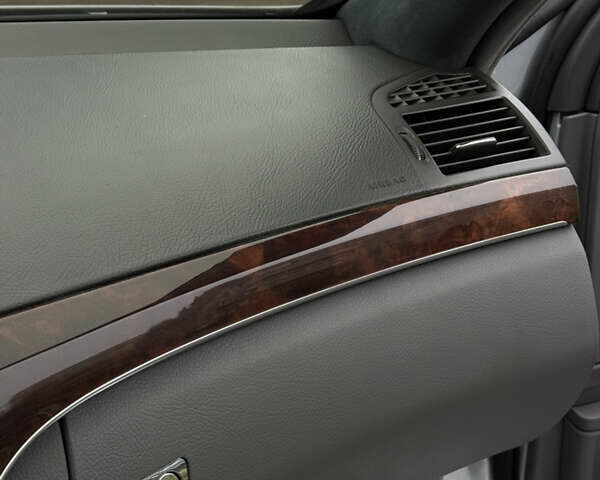 Сірий Мерседес С Клас, об'ємом двигуна 5.46 л та пробігом 314 тис. км за 8500 $, фото 37 на Automoto.ua