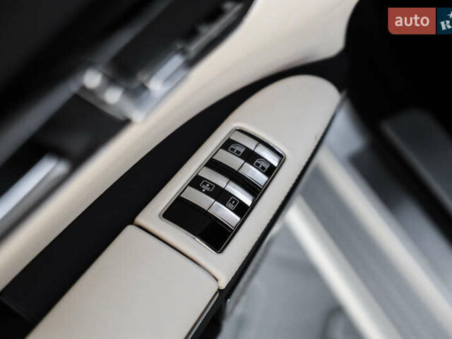 Серый Мерседес С Класс, объемом двигателя 6.2 л и пробегом 177 тыс. км за 15500 $, фото 50 на Automoto.ua