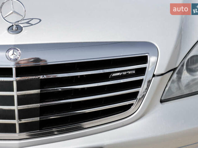 Серый Мерседес С Класс, объемом двигателя 6.2 л и пробегом 177 тыс. км за 15500 $, фото 9 на Automoto.ua