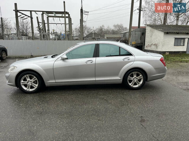 Серый Мерседес С Класс, объемом двигателя 2.99 л и пробегом 380 тыс. км за 11800 $, фото 2 на Automoto.ua