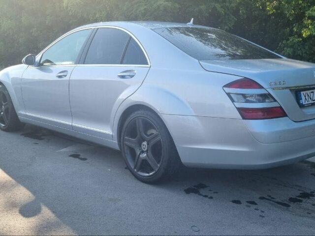 Сірий Мерседес С Клас, об'ємом двигуна 3.2 л та пробігом 160 тис. км за 5500 $, фото 2 на Automoto.ua