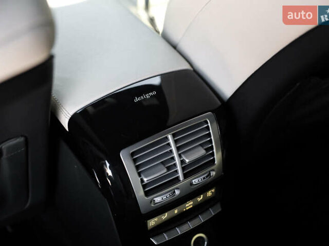 Серый Мерседес С Класс, объемом двигателя 6.2 л и пробегом 177 тыс. км за 15500 $, фото 63 на Automoto.ua