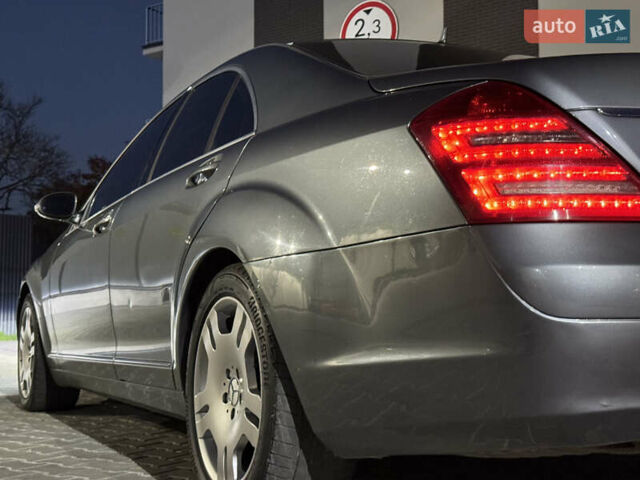 Мерседес С Клас 2008 у Ужгороді на Automoto.ua Сірий Мерседес С Клас, об'ємом двигуна 3 л та пробігом 231 тис. км за 10700 $, фото 44 на Automoto.ua