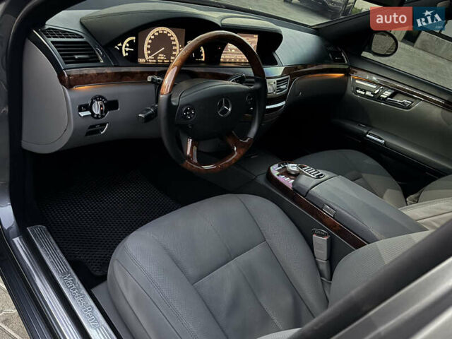 Мерседес С Клас 2008 у Ужгороді на Automoto.ua Сірий Мерседес С Клас, об'ємом двигуна 3 л та пробігом 231 тис. км за 10700 $, фото 61 на Automoto.ua