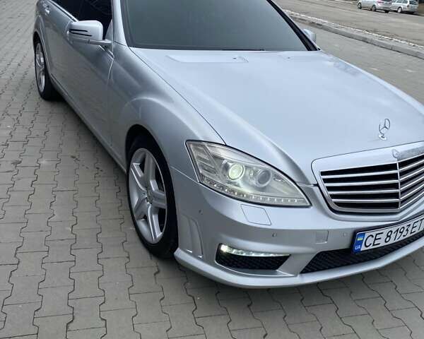 Серый Мерседес С Класс, объемом двигателя 3.5 л и пробегом 230 тыс. км за 11111 $, фото 2 на Automoto.ua