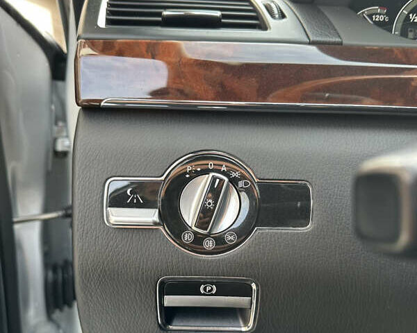 Мерседес С Клас 2008 у Тернополі на Automoto.ua Сірий Мерседес С Клас, об'ємом двигуна 5.5 л та пробігом 225 тис. км за 12500 $, фото 15 на Automoto.ua