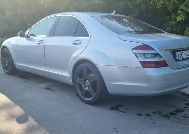 Сірий Мерседес С Клас, об'ємом двигуна 3 л та пробігом 160 тис. км за 5500 $, фото 2 на Automoto.ua