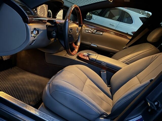 Мерседес С Клас 2008 у Ужгороді на Automoto.ua Сірий Мерседес С Клас, об'ємом двигуна 3 л та пробігом 231 тис. км за 10700 $, фото 14 на Automoto.ua