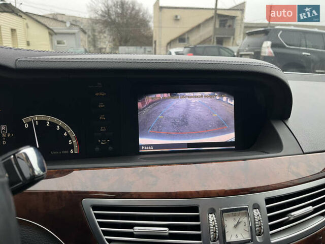 Серый Мерседес С Класс, объемом двигателя 2.99 л и пробегом 380 тыс. км за 11800 $, фото 22 на Automoto.ua