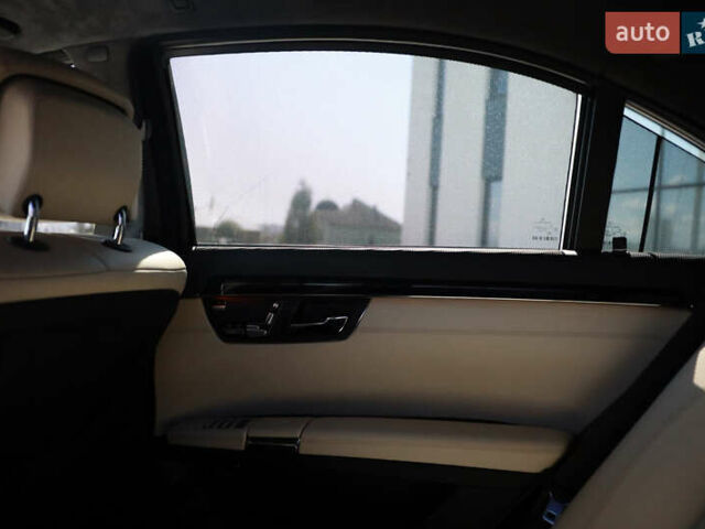 Серый Мерседес С Класс, объемом двигателя 6.2 л и пробегом 177 тыс. км за 15500 $, фото 64 на Automoto.ua