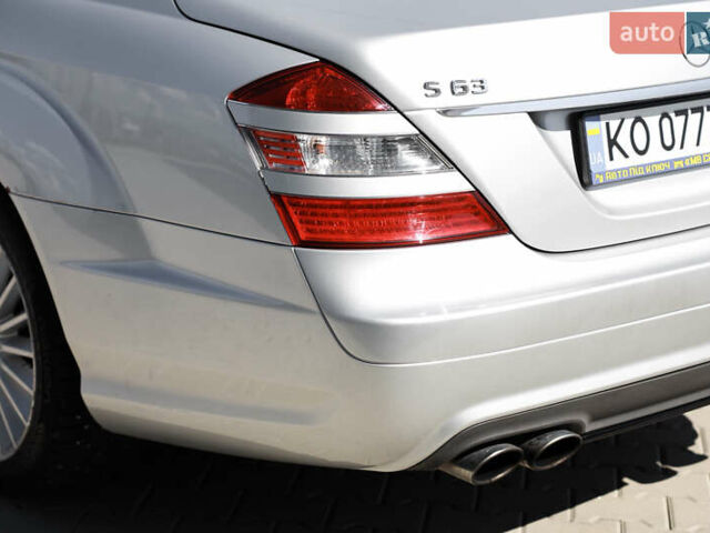 Серый Мерседес С Класс, объемом двигателя 6.2 л и пробегом 177 тыс. км за 15500 $, фото 21 на Automoto.ua