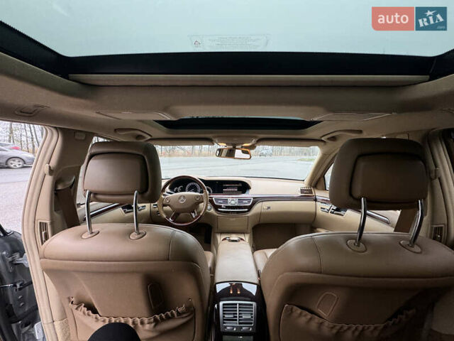 Серый Мерседес С Класс, объемом двигателя 5.5 л и пробегом 203 тыс. км за 14900 $, фото 19 на Automoto.ua