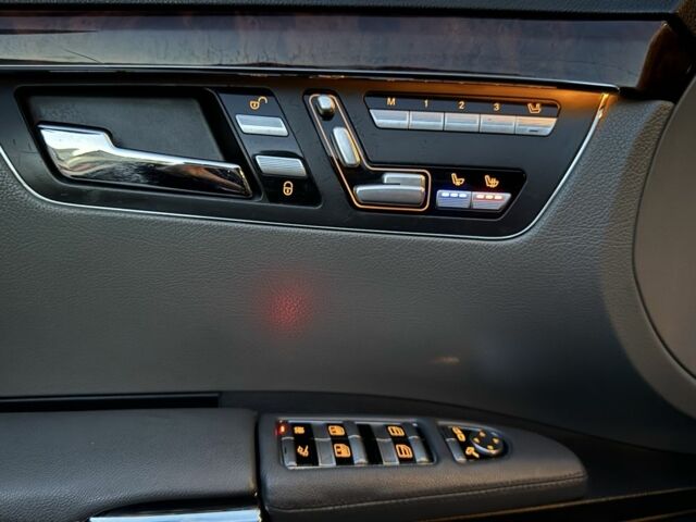 Мерседес С Клас 2008 у Ужгороді на Automoto.ua Сірий Мерседес С Клас, об'ємом двигуна 3 л та пробігом 231 тис. км за 10700 $, фото 18 на Automoto.ua