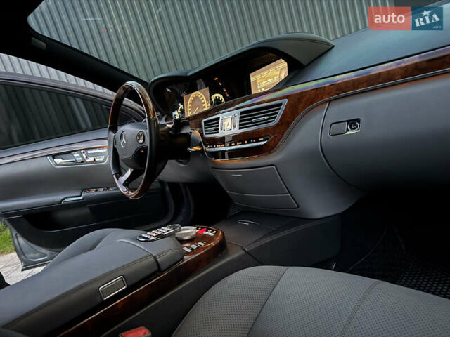 Мерседес С Клас 2008 у Ужгороді на Automoto.ua Сірий Мерседес С Клас, об'ємом двигуна 3 л та пробігом 231 тис. км за 10700 $, фото 51 на Automoto.ua