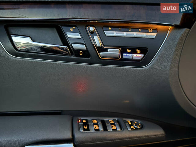 Мерседес С Клас 2008 у Ужгороді на Automoto.ua Сірий Мерседес С Клас, об'ємом двигуна 3 л та пробігом 231 тис. км за 10700 $, фото 81 на Automoto.ua