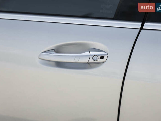 Серый Мерседес С Класс, объемом двигателя 6.2 л и пробегом 177 тыс. км за 15500 $, фото 18 на Automoto.ua