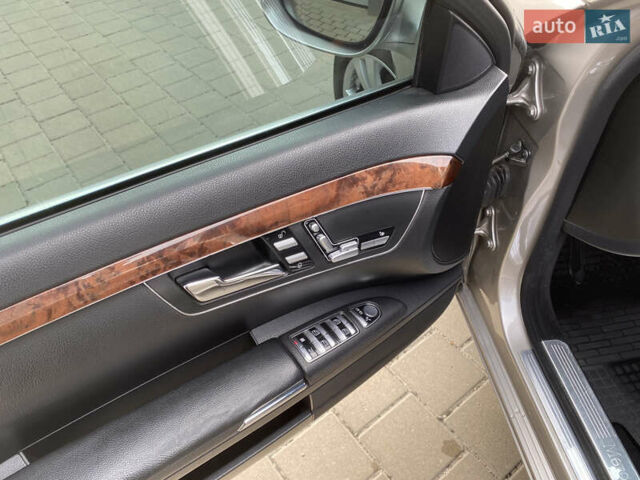 Серый Мерседес С Класс, объемом двигателя 3 л и пробегом 419 тыс. км за 10500 $, фото 11 на Automoto.ua