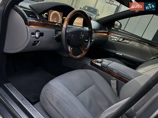 Мерседес С Клас 2008 у Ужгороді на Automoto.ua Сірий Мерседес С Клас, об'ємом двигуна 3 л та пробігом 231 тис. км за 10700 $, фото 54 на Automoto.ua