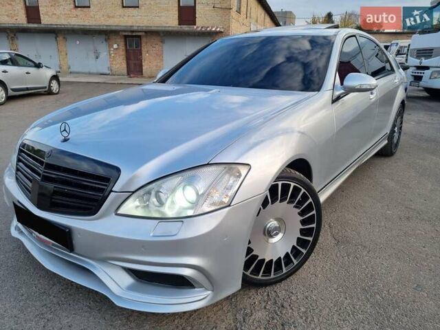 Мерседес С Класс 2008 в Ровно на Automoto.ua Серый Мерседес С Класс, объемом двигателя 5.5 л и пробегом 207 тыс. км за 12999 $, фото 48 на Automoto.ua