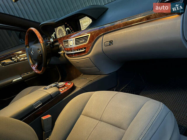 Мерседес С Клас 2008 у Ужгороді на Automoto.ua Сірий Мерседес С Клас, об'ємом двигуна 3 л та пробігом 231 тис. км за 10700 $, фото 85 на Automoto.ua