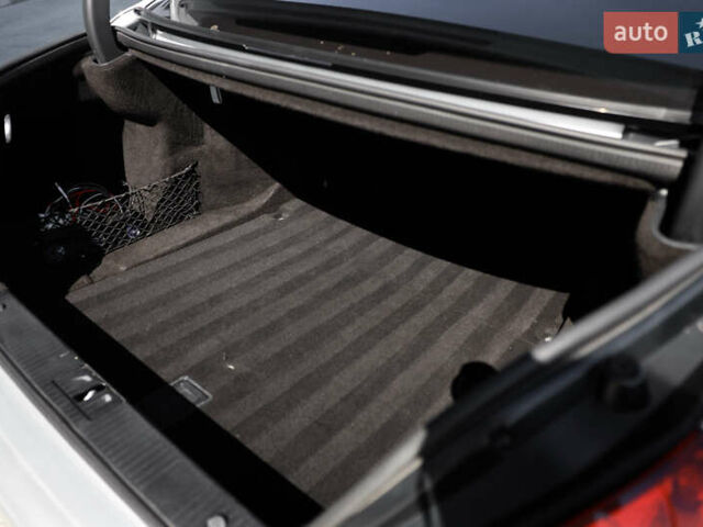 Серый Мерседес С Класс, объемом двигателя 6.2 л и пробегом 177 тыс. км за 15500 $, фото 79 на Automoto.ua