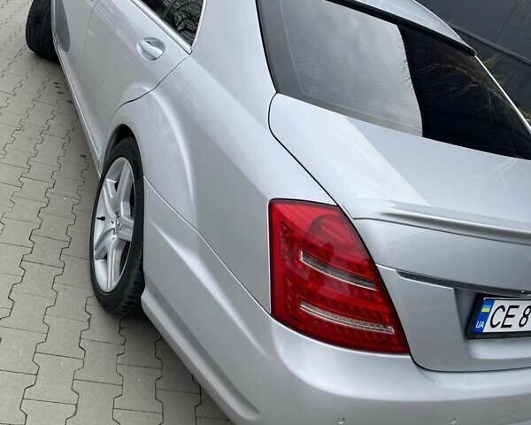 Серый Мерседес С Класс, объемом двигателя 3.5 л и пробегом 230 тыс. км за 11111 $, фото 7 на Automoto.ua