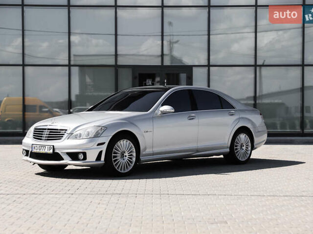 Серый Мерседес С Класс, объемом двигателя 6.2 л и пробегом 177 тыс. км за 15500 $, фото 2 на Automoto.ua