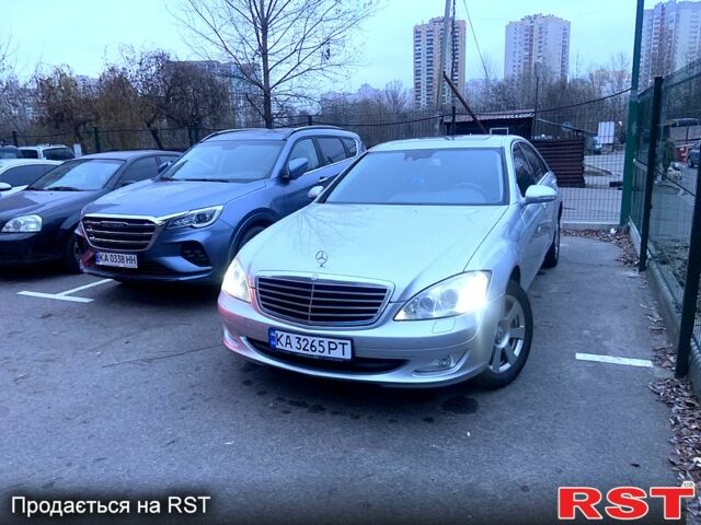 Сірий Мерседес С Клас, об'ємом двигуна 3.5 л та пробігом 340 тис. км за 10800 $, фото 5 на Automoto.ua