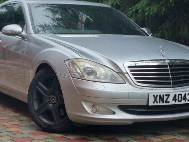 Сірий Мерседес С Клас, об'ємом двигуна 3.2 л та пробігом 160 тис. км за 5500 $, фото 1 на Automoto.ua