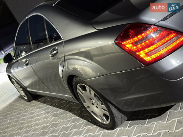 Мерседес С Клас 2008 у Ужгороді на Automoto.ua Сірий Мерседес С Клас, об'ємом двигуна 3 л та пробігом 231 тис. км за 10700 $, фото 14 на Automoto.ua