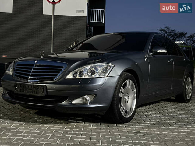 Мерседес С Клас 2008 у Ужгороді на Automoto.ua Сірий Мерседес С Клас, об'ємом двигуна 3 л та пробігом 231 тис. км за 10700 $, фото 19 на Automoto.ua