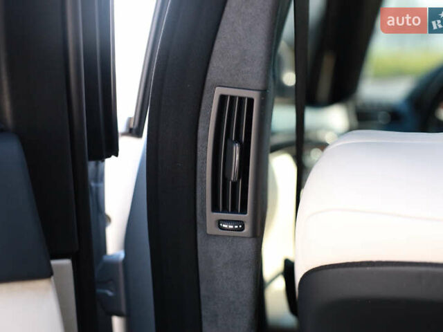 Серый Мерседес С Класс, объемом двигателя 6.2 л и пробегом 177 тыс. км за 15500 $, фото 58 на Automoto.ua