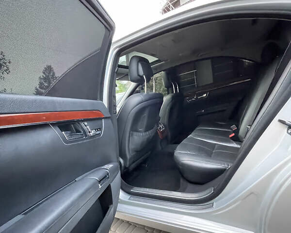 Мерседес С Клас 2008 у Києві на Automoto.ua Сірий Мерседес С Клас, об'ємом двигуна 3.5 л та пробігом 330 тис. км за 10000 $, фото 8 на Automoto.ua