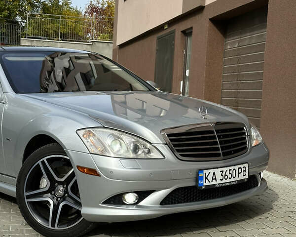 Мерседес С Клас 2008 у Тернополі на Automoto.ua Сірий Мерседес С Клас, об'ємом двигуна 5.5 л та пробігом 225 тис. км за 12500 $, фото 1 на Automoto.ua