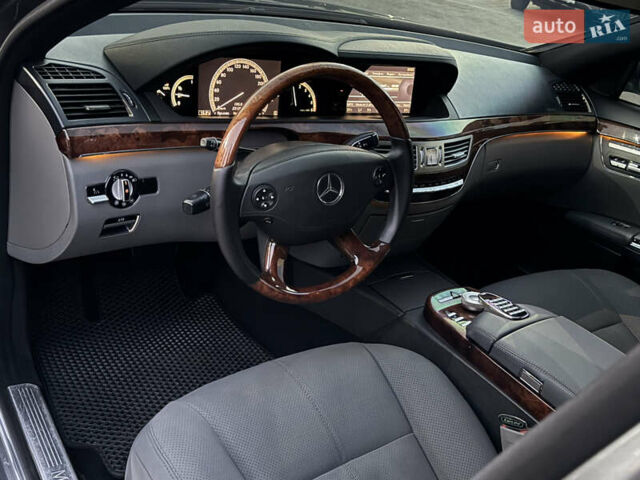 Мерседес С Клас 2008 у Ужгороді на Automoto.ua Сірий Мерседес С Клас, об'ємом двигуна 3 л та пробігом 231 тис. км за 10700 $, фото 48 на Automoto.ua