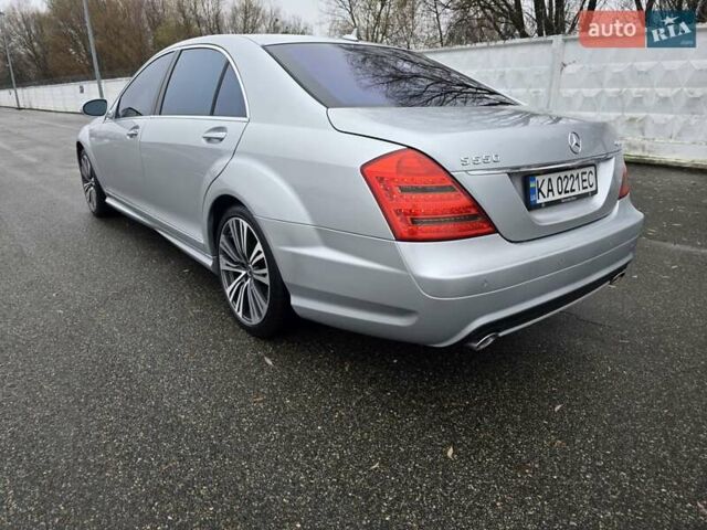 Серый Мерседес С Класс, объемом двигателя 5.5 л и пробегом 260 тыс. км за 10800 $, фото 27 на Automoto.ua