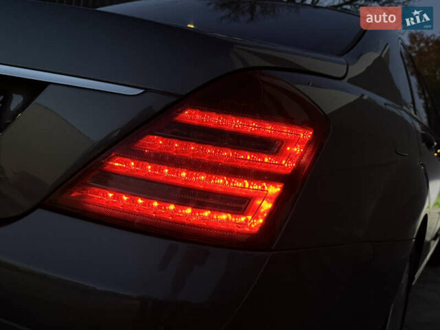 Мерседес С Клас 2008 у Ужгороді на Automoto.ua Сірий Мерседес С Клас, об'ємом двигуна 3 л та пробігом 231 тис. км за 10700 $, фото 25 на Automoto.ua