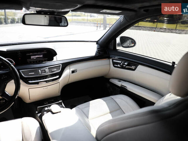 Серый Мерседес С Класс, объемом двигателя 6.2 л и пробегом 177 тыс. км за 15500 $, фото 27 на Automoto.ua