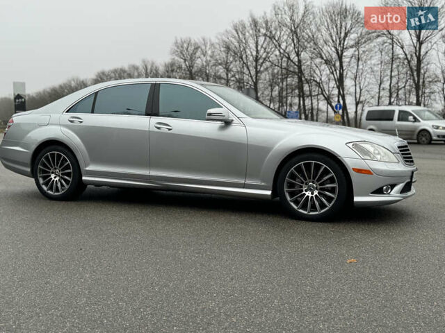 Серый Мерседес С Класс, объемом двигателя 5.5 л и пробегом 203 тыс. км за 14900 $, фото 2 на Automoto.ua