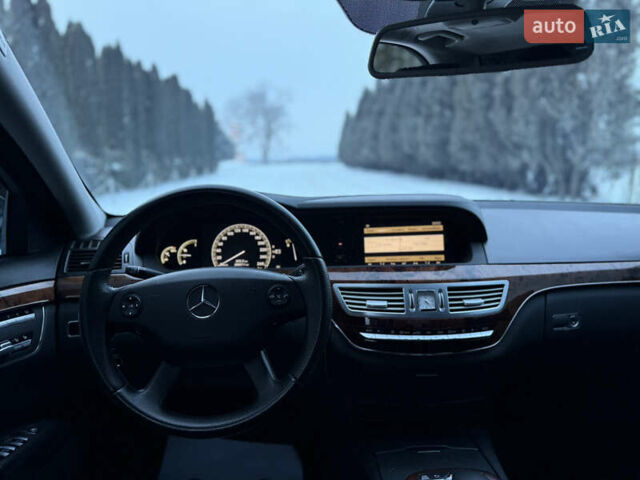 Серый Мерседес С Класс, объемом двигателя 3 л и пробегом 350 тыс. км за 10400 $, фото 29 на Automoto.ua