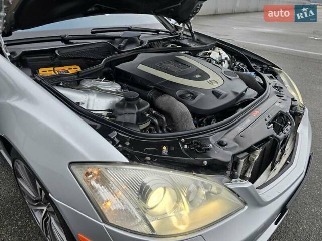 Серый Мерседес С Класс, объемом двигателя 5.5 л и пробегом 260 тыс. км за 10800 $, фото 1 на Automoto.ua