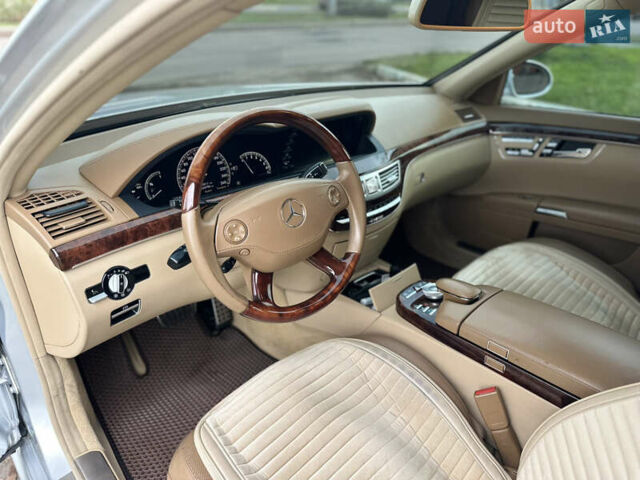 Серый Мерседес С Класс, объемом двигателя 3.5 л и пробегом 223 тыс. км за 13500 $, фото 10 на Automoto.ua