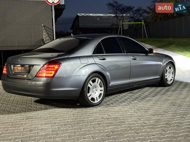 Мерседес С Клас 2008 у Ужгороді на Automoto.ua Сірий Мерседес С Клас, об'ємом двигуна 3 л та пробігом 231 тис. км за 10700 $, фото 5 на Automoto.ua