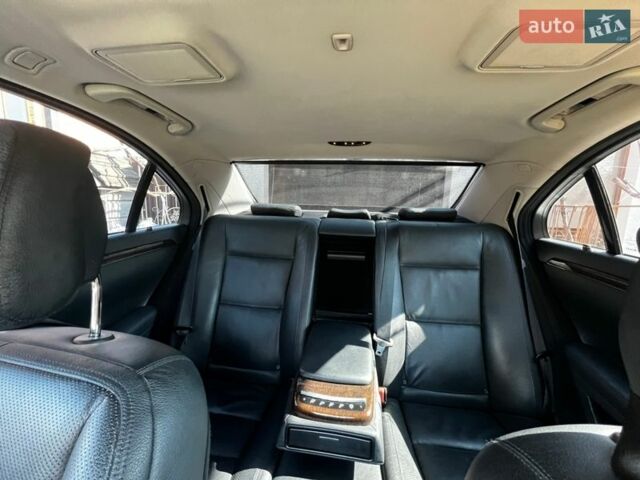 Серый Мерседес С Класс, объемом двигателя 3.5 л и пробегом 230 тыс. км за 17500 $, фото 17 на Automoto.ua