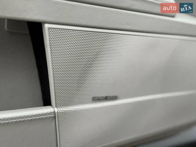 Сірий Мерседес С Клас, об'ємом двигуна 5.46 л та пробігом 218 тис. км за 13200 $, фото 14 на Automoto.ua