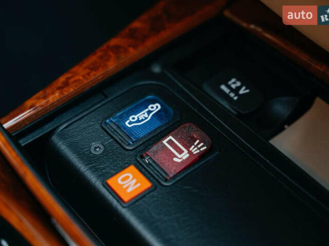 Серый Мерседес С Класс, объемом двигателя 6.21 л и пробегом 34 тыс. км за 80000 $, фото 43 на Automoto.ua