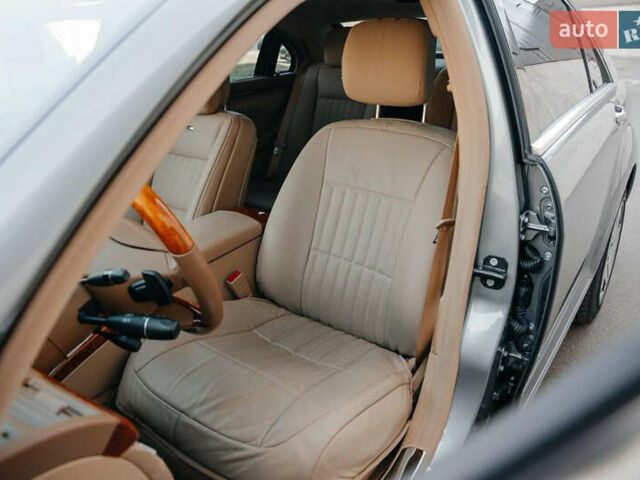 Серый Мерседес С Класс, объемом двигателя 6.21 л и пробегом 34 тыс. км за 80000 $, фото 26 на Automoto.ua