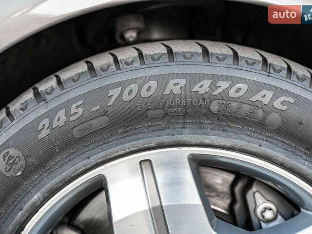 Серый Мерседес С Класс, объемом двигателя 6.21 л и пробегом 34 тыс. км за 80000 $, фото 61 на Automoto.ua